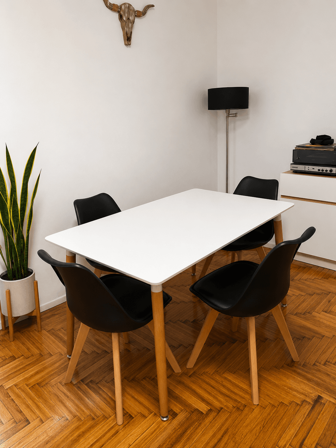 Mesa comedor + 4 sillas