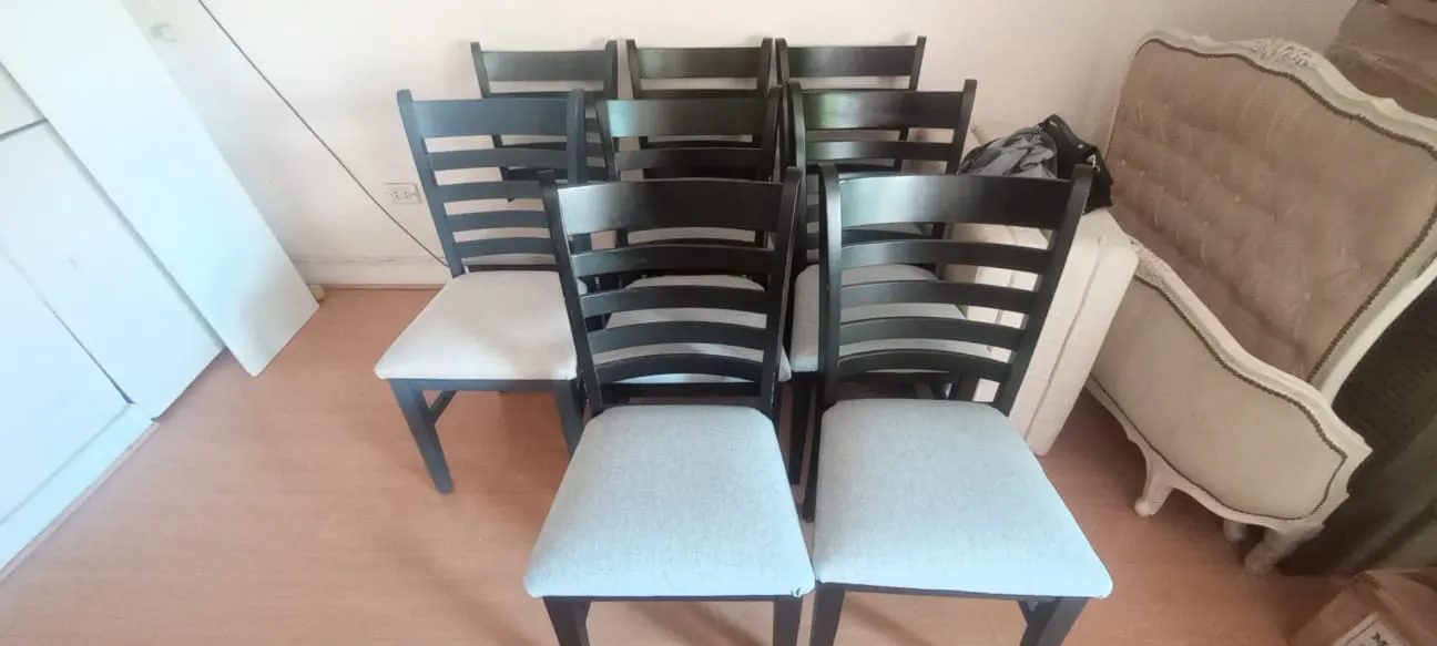 SILLAS DE MADERA