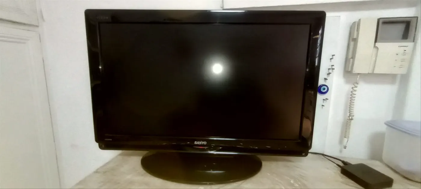 TV 32 SANYO
