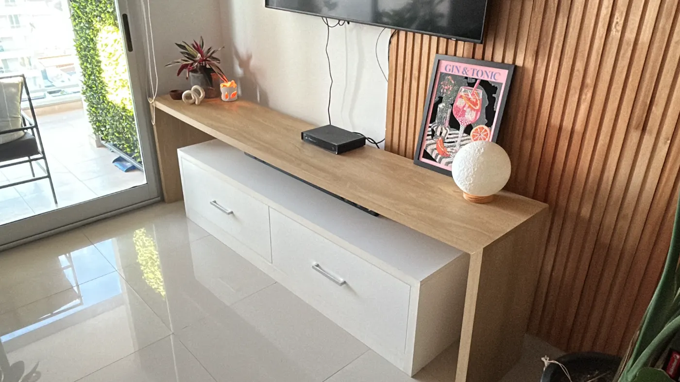 Rack de TV con cajonera