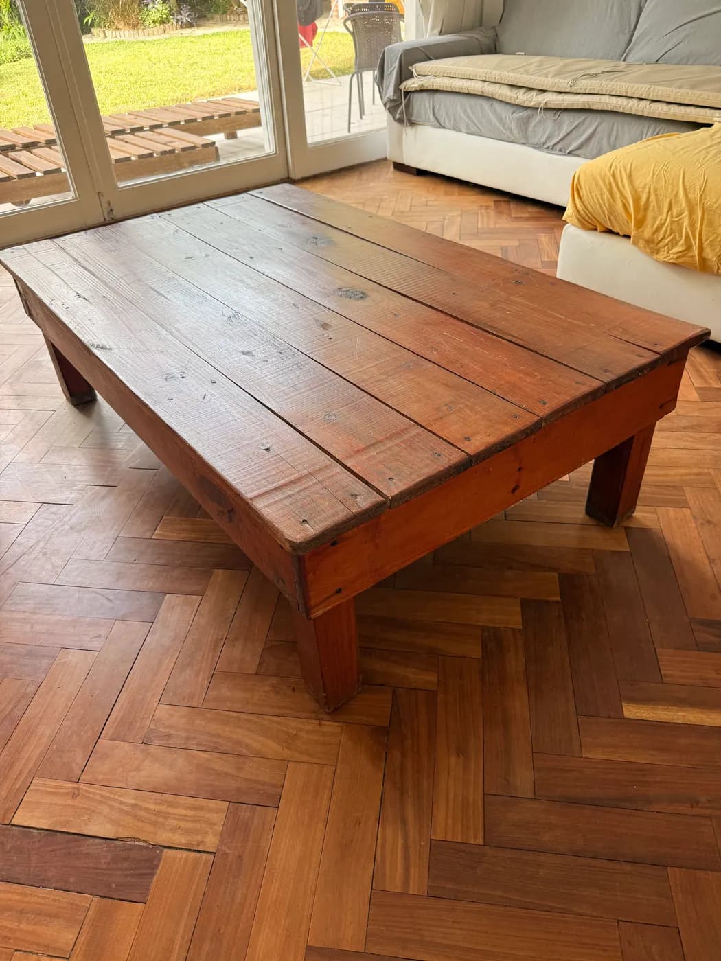 Mesa ratona rústica