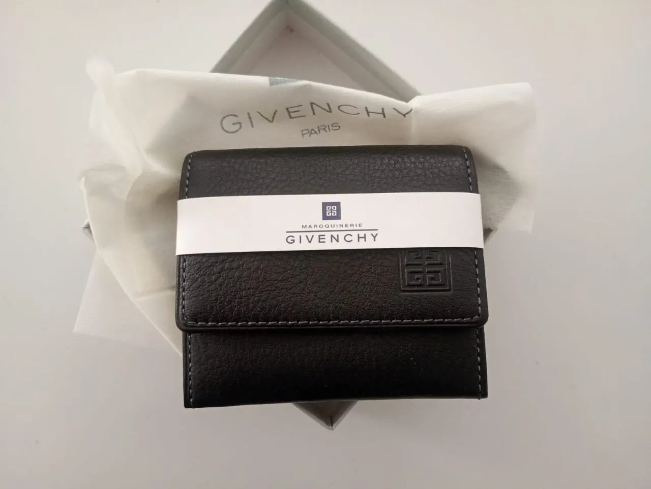 Monedeo de Cuero Original Givenchy
