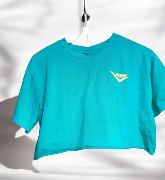 Top remera corta Forever 21
