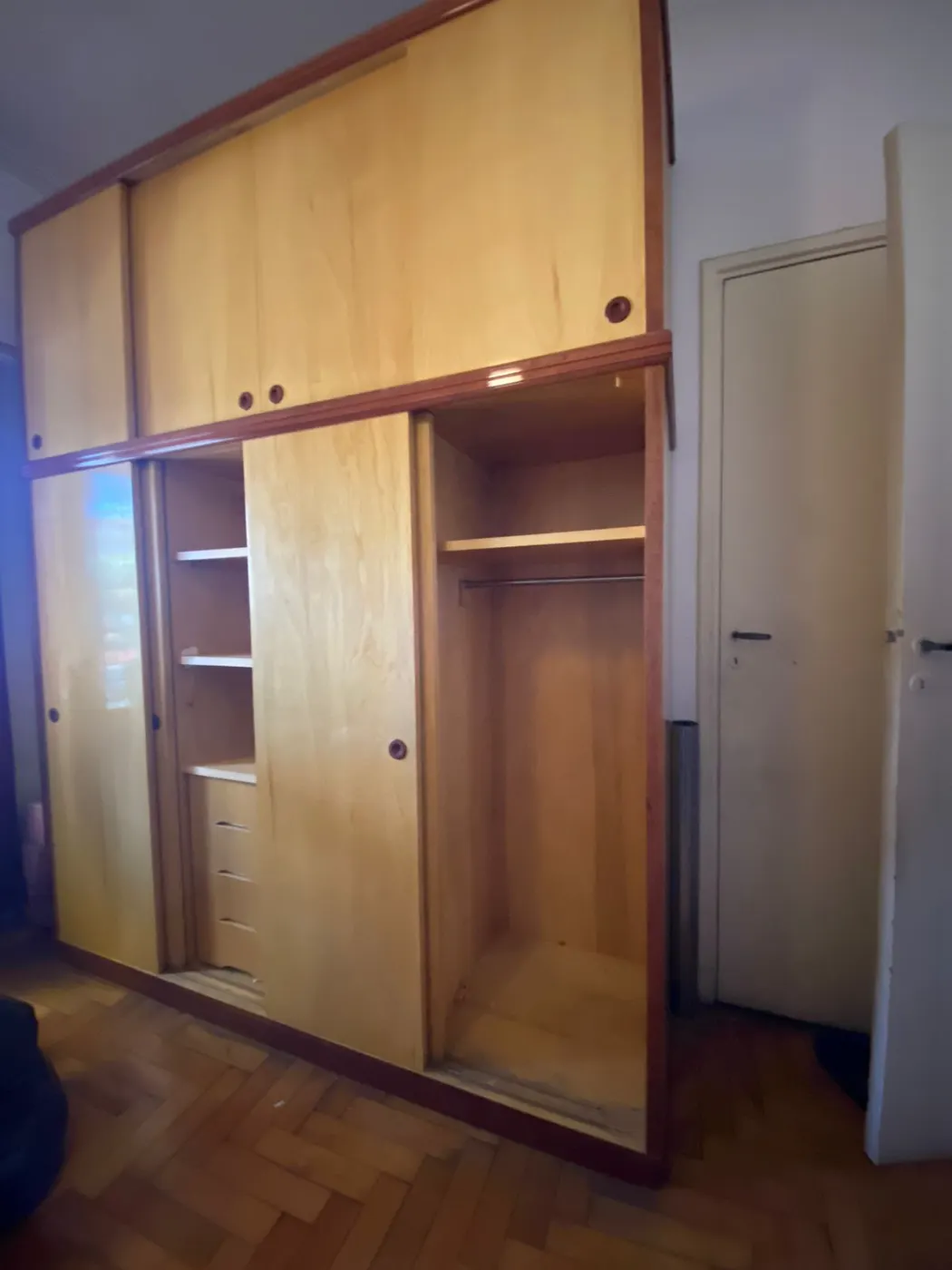 MUEBLE DE MADERA