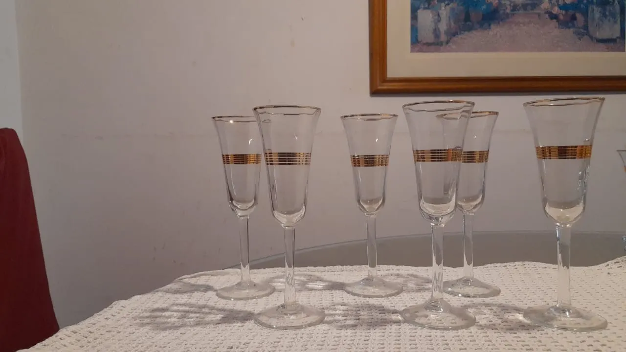 Juego de 6 copas de champagne vintage con detalle dorado
