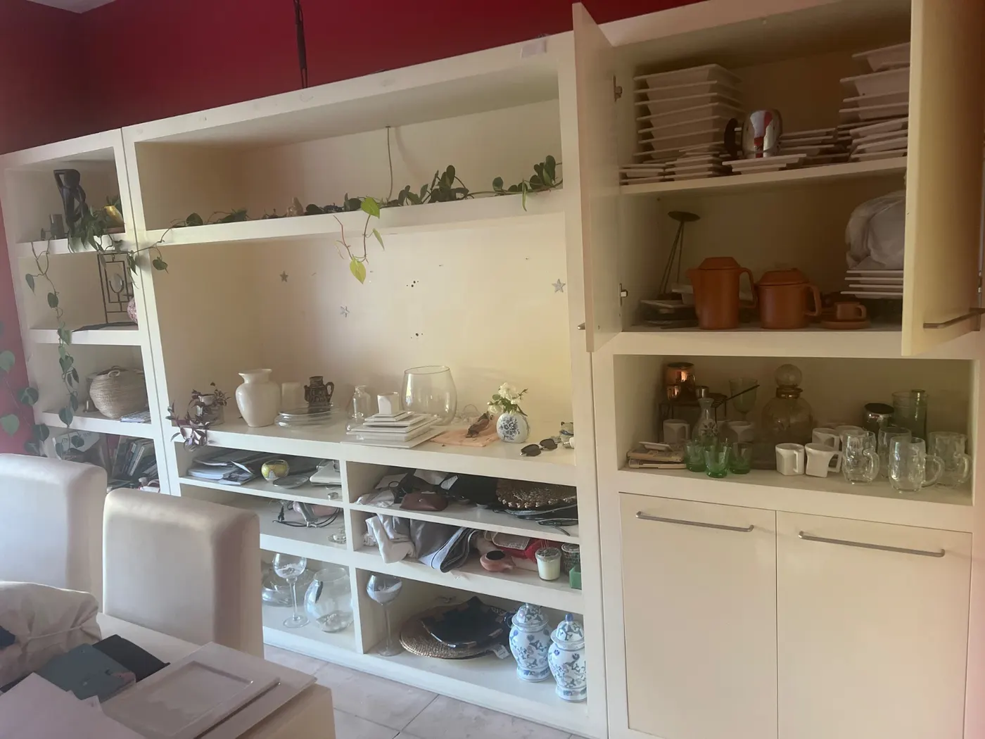Mueble de pared (apto TV objetos Deco libros y vajillas)