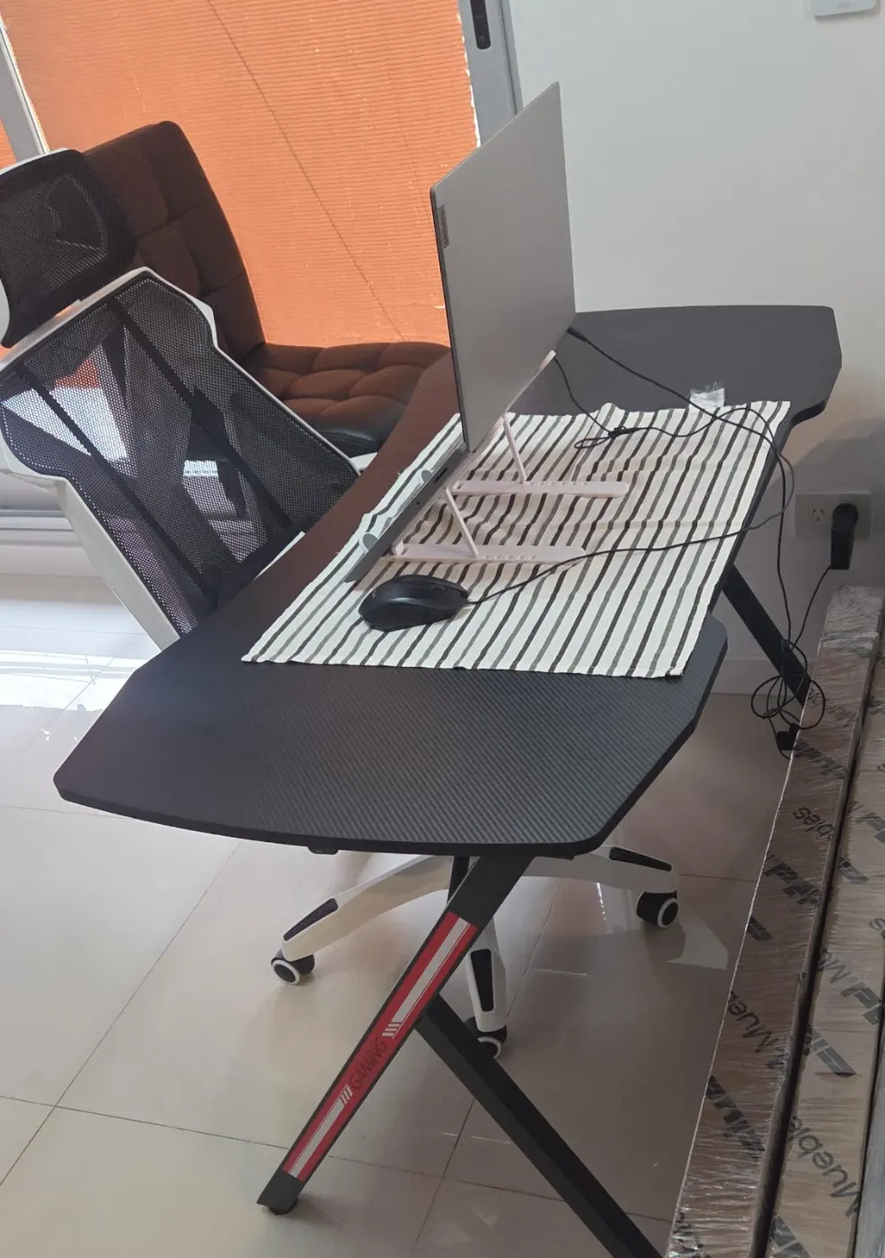 MESA - ESCRITORIO GAMMER