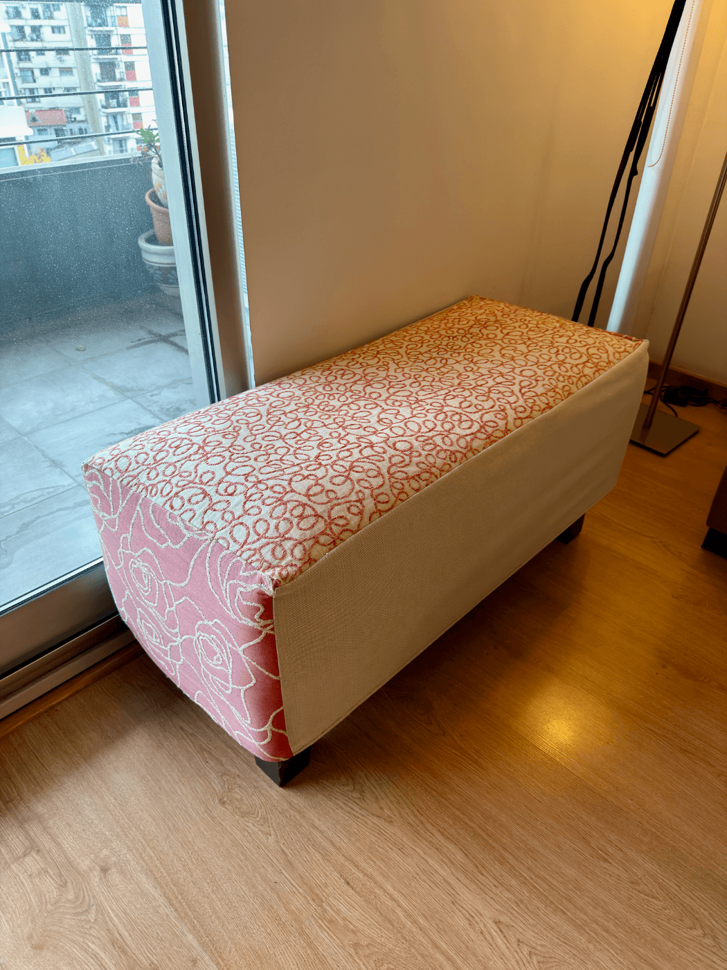 Banco banqueta rectangular tapizado (o puff largo)