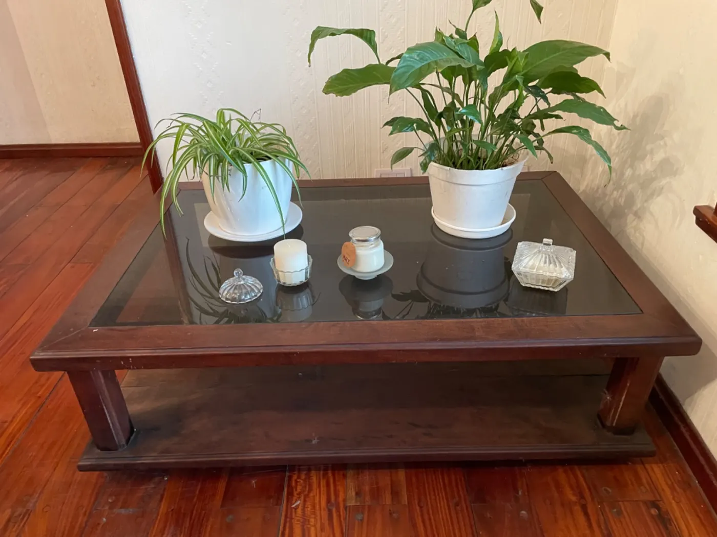Mesa ratona de algarrobo