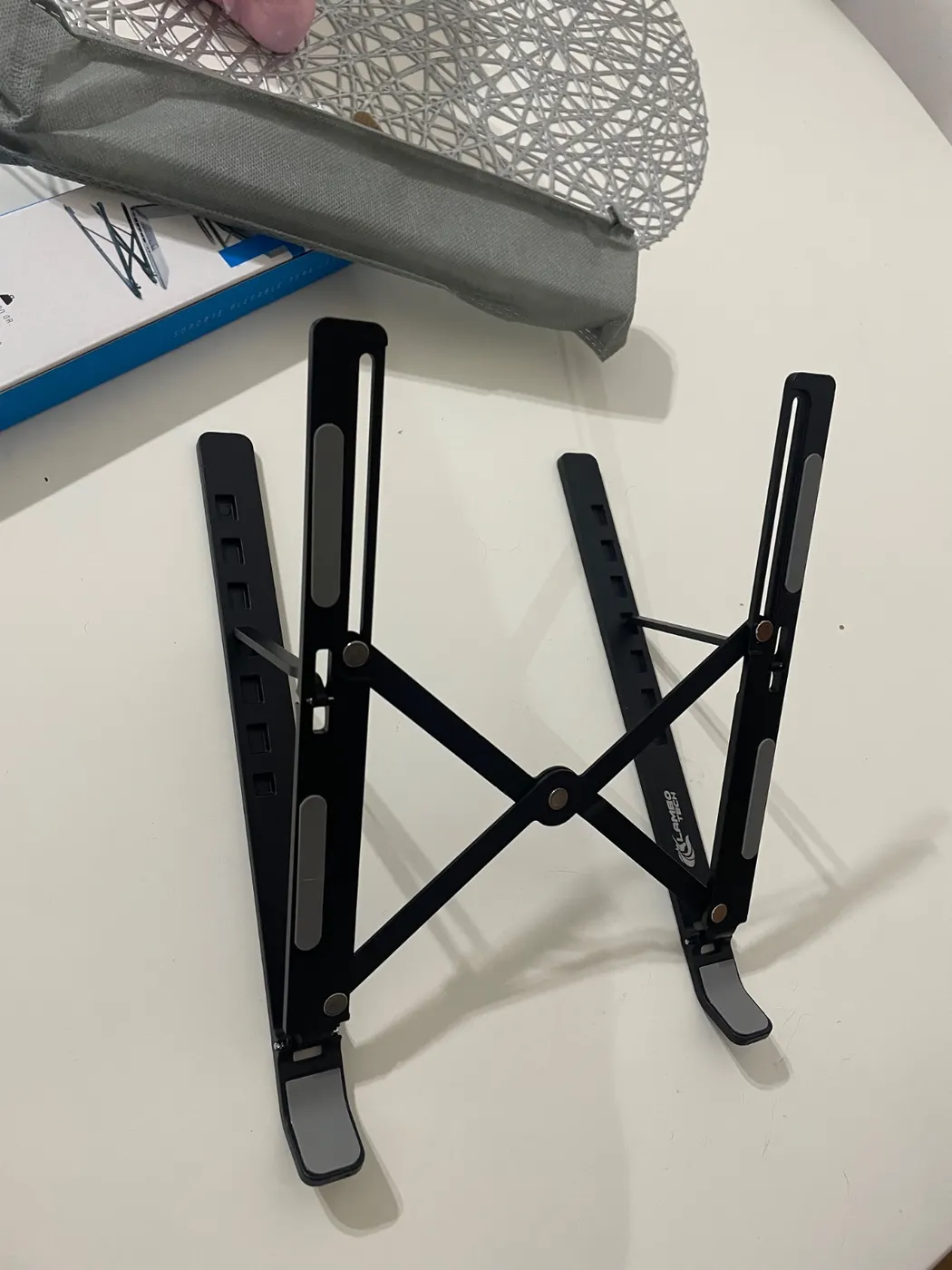Soporte para notebook sin uso