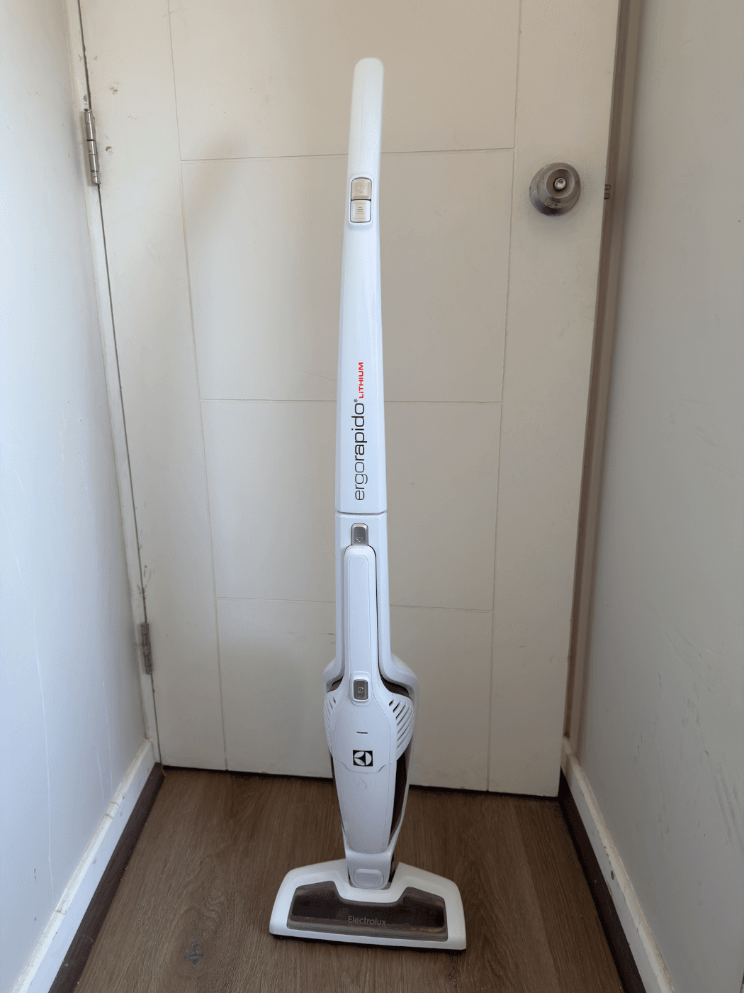 Aspiradora Trineo Electrolux Erg21.