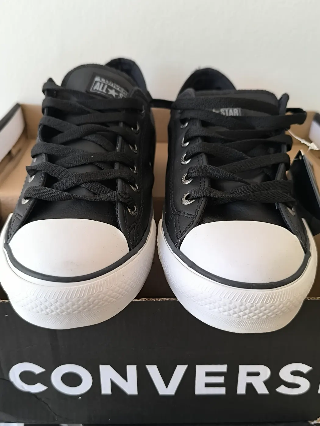 Zapatillas de cuero negras