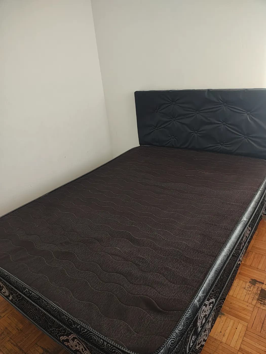 Base para Somier + Colchón + Respaldo