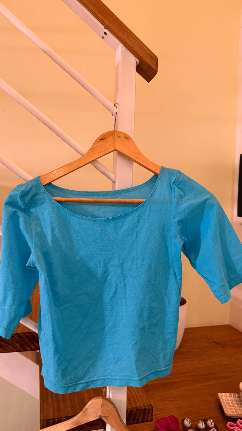 Camiseta finita corta manga 3/4 talle M