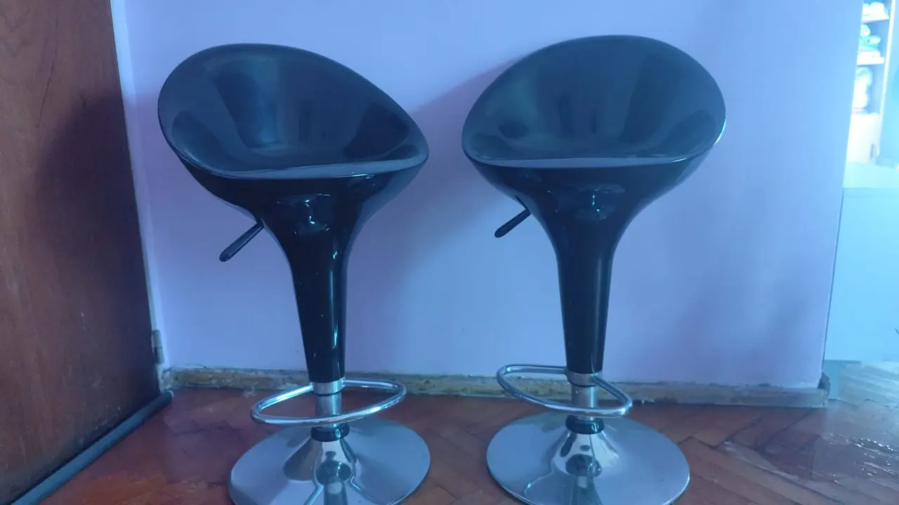 Banquetas altas con respaldo x 2