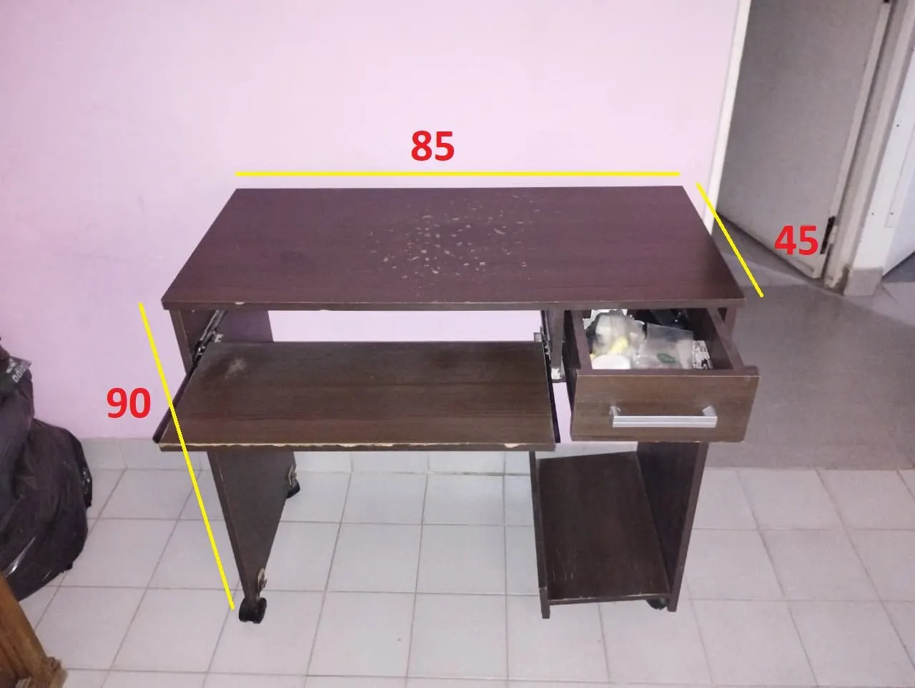 Vendo Escritorio de 45x90x85